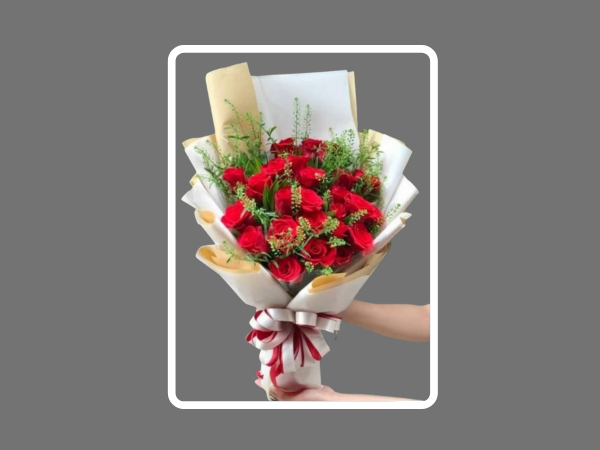 HOLIDAY CHEER & FESTIVE BOUQUET (Fresh Flowers)